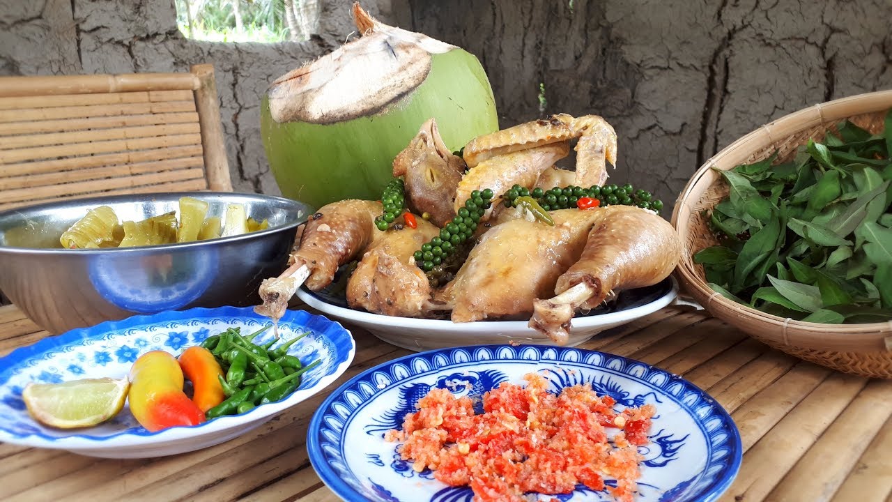 GÀ HẤP TIÊU XANH cùng NƯỚC DỪA